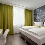 Super 8 By Wyndham
