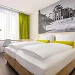 Hotel Super 8 By Wyndham 3*