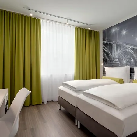 Super 8 By Wyndham