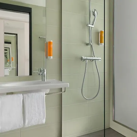 Super 8 By Wyndham 3*