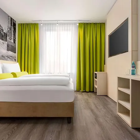 Hotell Super 8 By Wyndham 3*