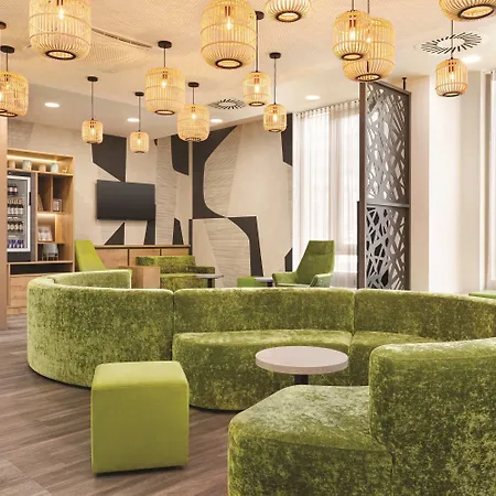 Super 8 By Wyndham Hotel 3*