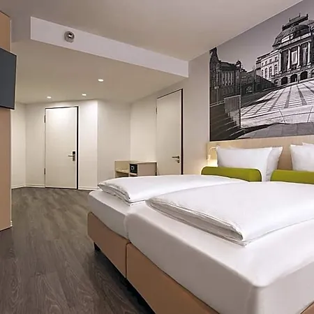 Super 8 By Wyndham Hotel Chemnitz