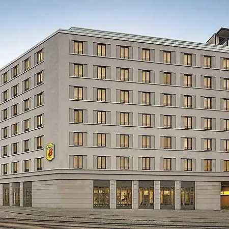 Super 8 By Wyndham