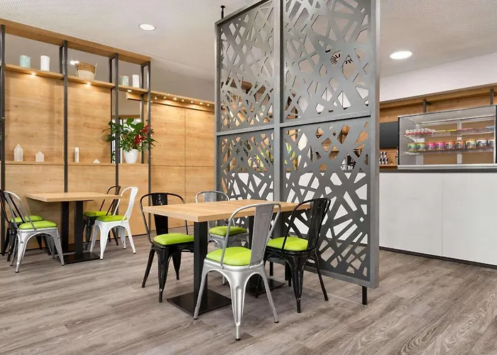 Super 8 By Wyndham 3*