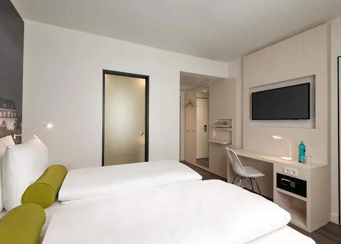 فندق Super 8 By Wyndham شيمنيتز