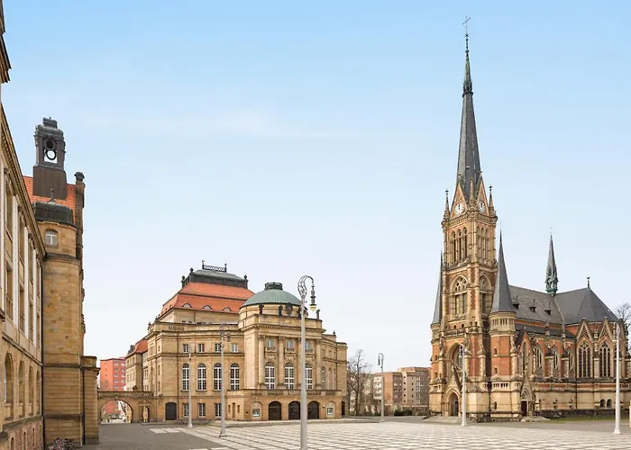 فندق Super 8 By Wyndham 3*