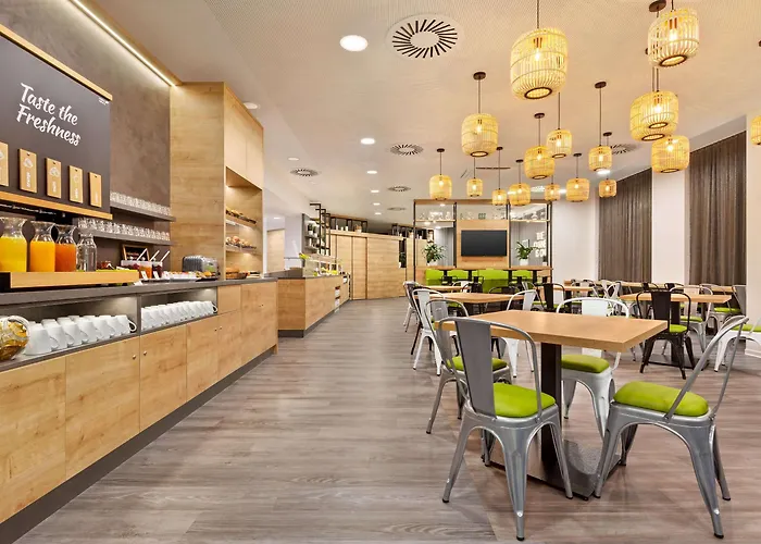 Super 8 By Wyndham 3*