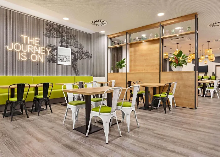 فندق Super 8 By Wyndham