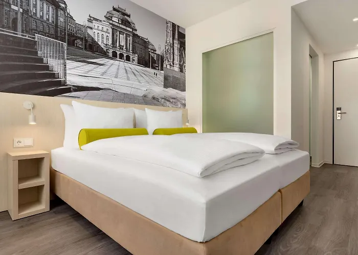 فندق Super 8 By Wyndham شيمنيتز